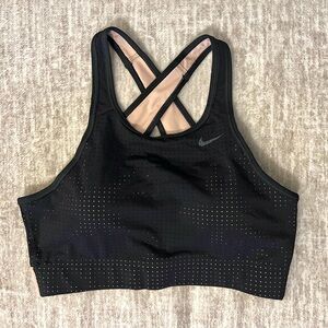Nike Women's Black and Mauve Sports Bra